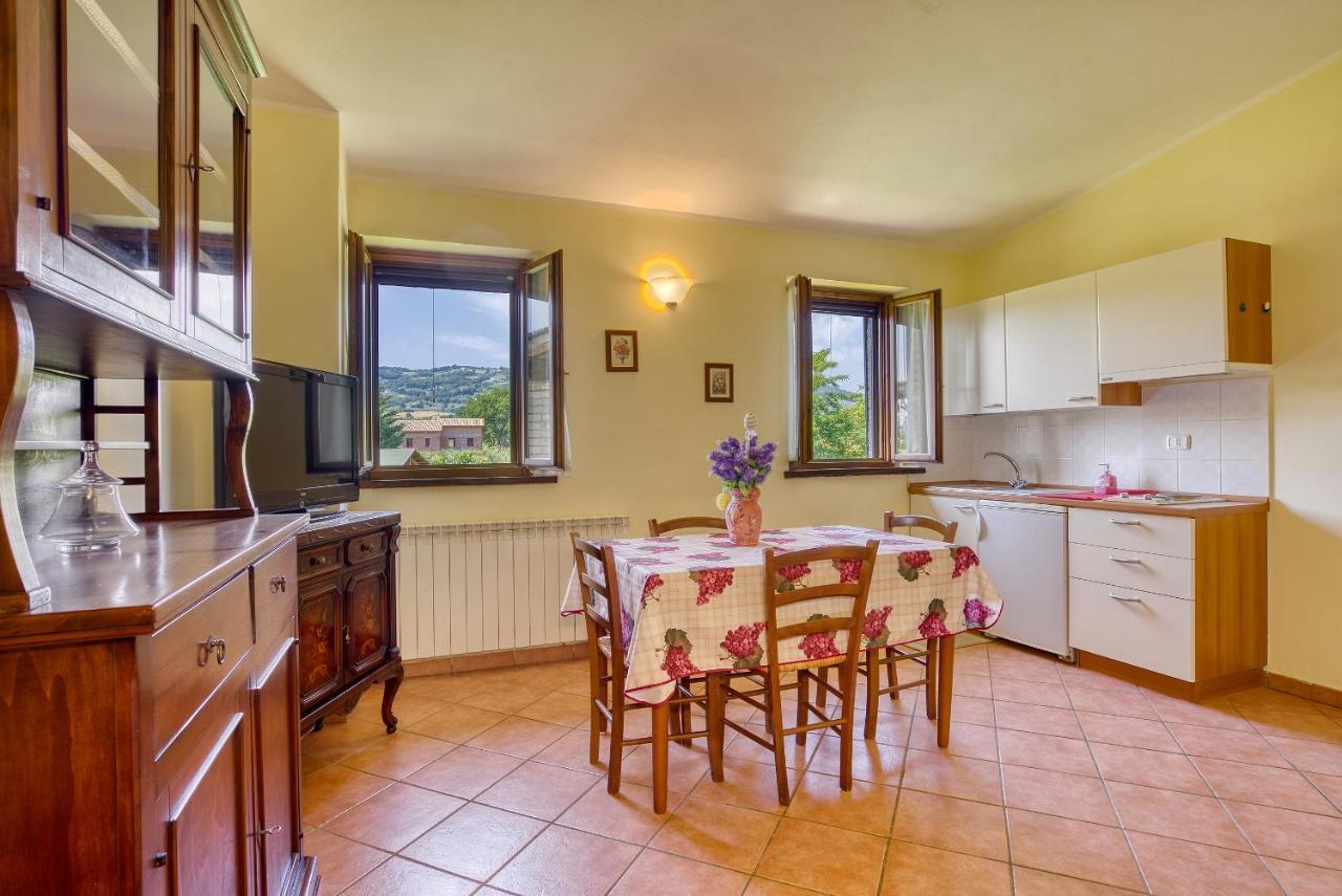 Agriturismo Le Terre Del Casale 아시시 외부 사진