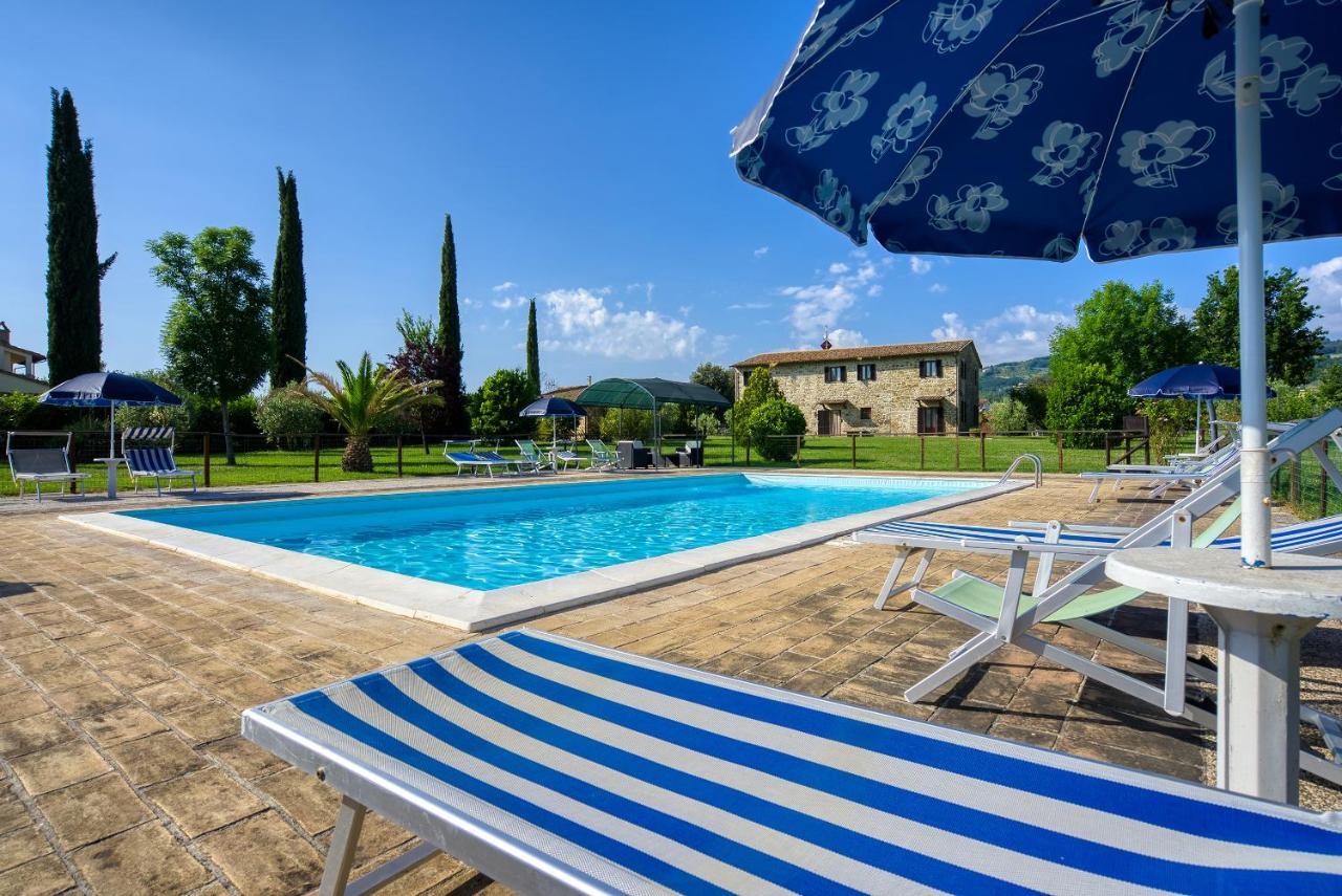 Agriturismo Le Terre Del Casale 아시시 외부 사진