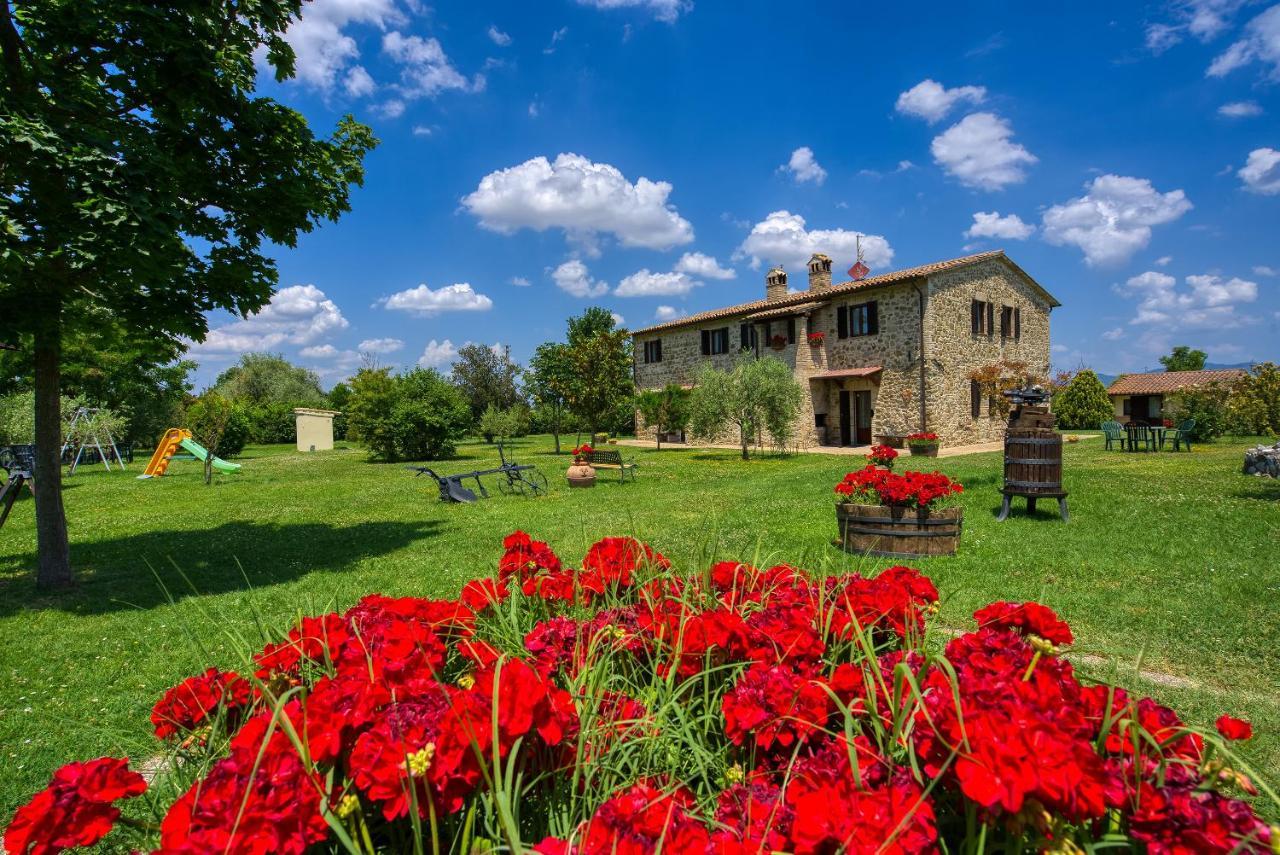 Agriturismo Le Terre Del Casale 아시시 외부 사진