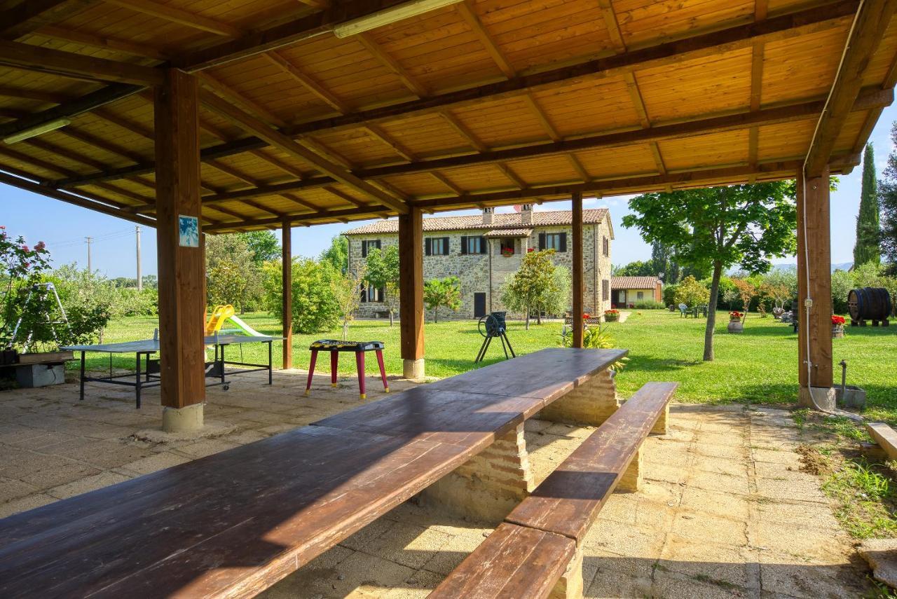 Agriturismo Le Terre Del Casale 아시시 외부 사진