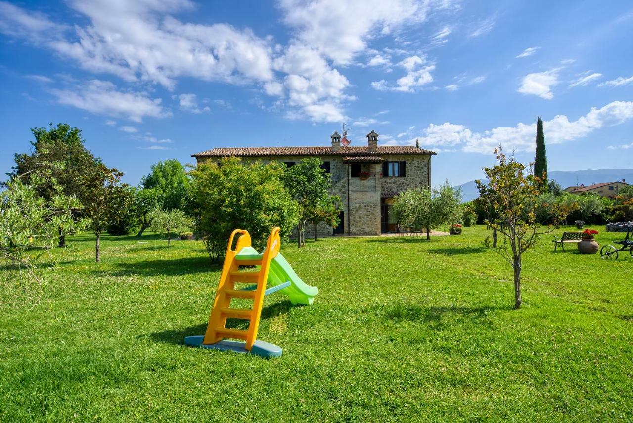 Agriturismo Le Terre Del Casale 아시시 외부 사진