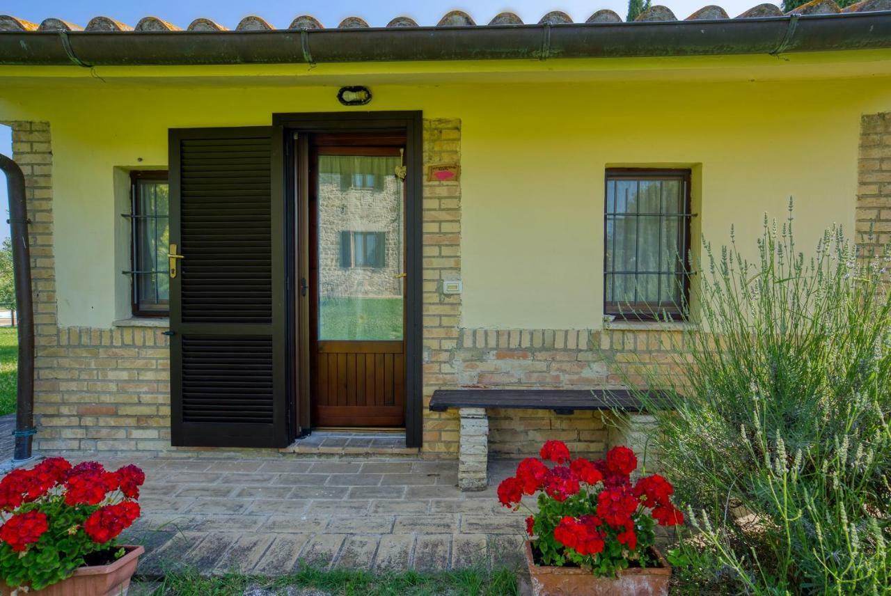 Agriturismo Le Terre Del Casale 아시시 외부 사진